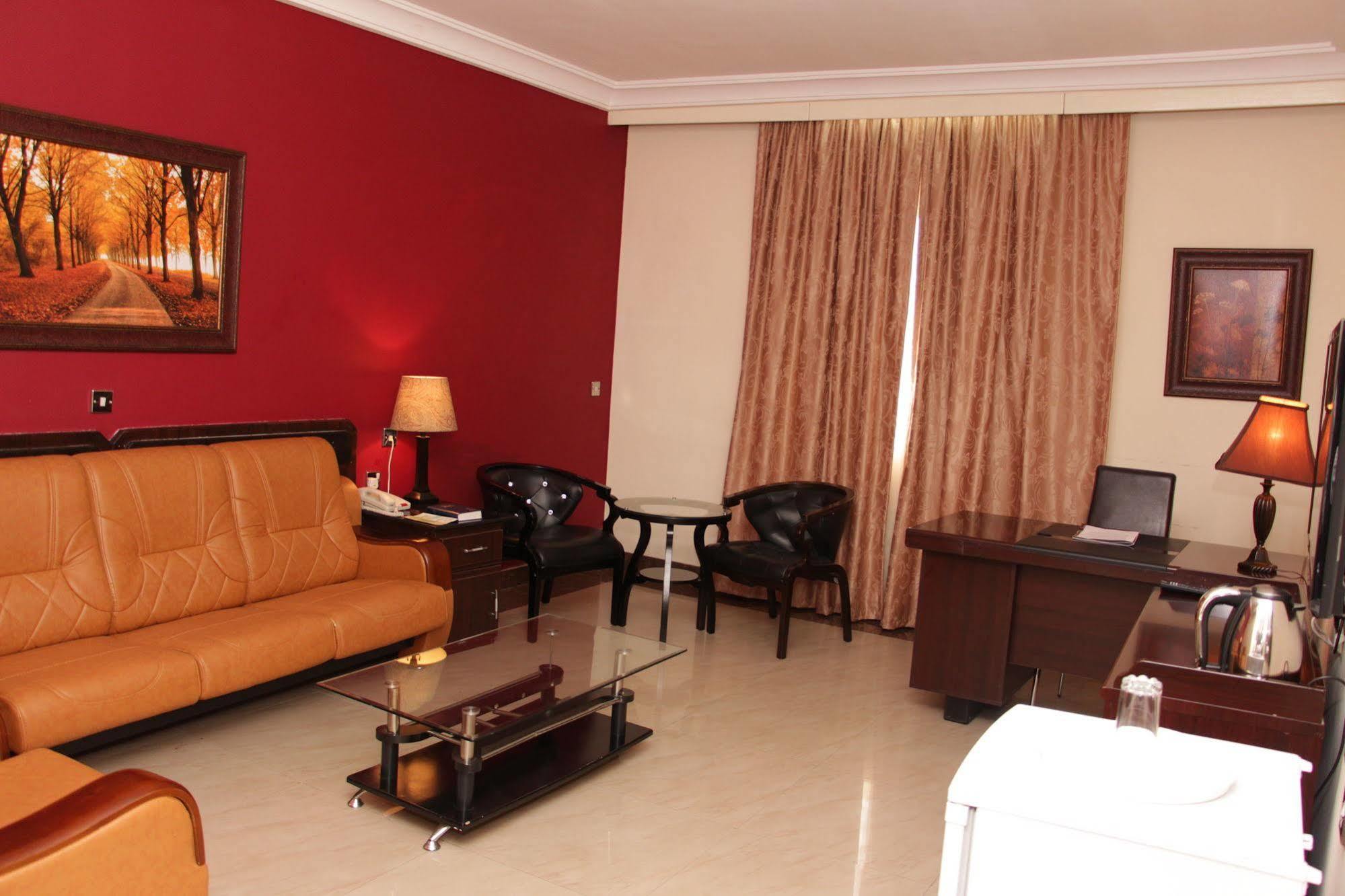 Agura Hotel Abuja Exteriér fotografie