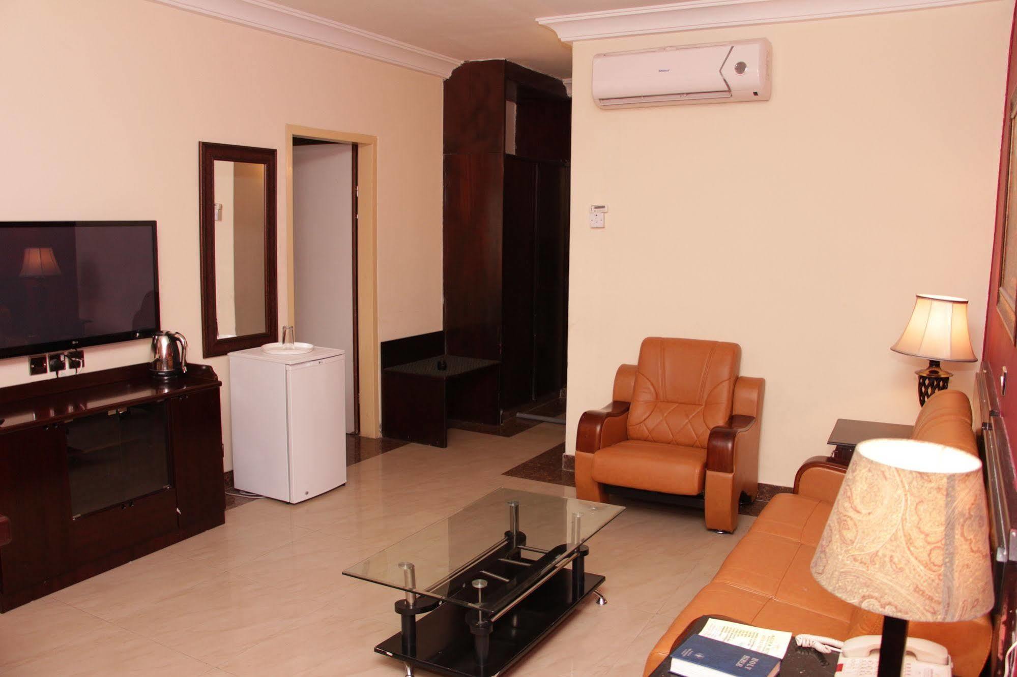 Agura Hotel Abuja Exteriér fotografie